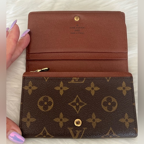 Louis Vuitton Monogram Wallet on Chain Crossbody – 10/10 Condition - Picture 6 of 9